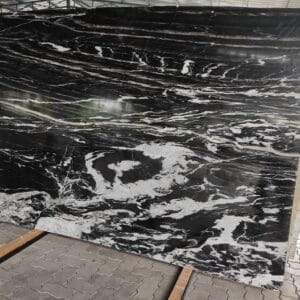 Iconic Black Polished (20MM)