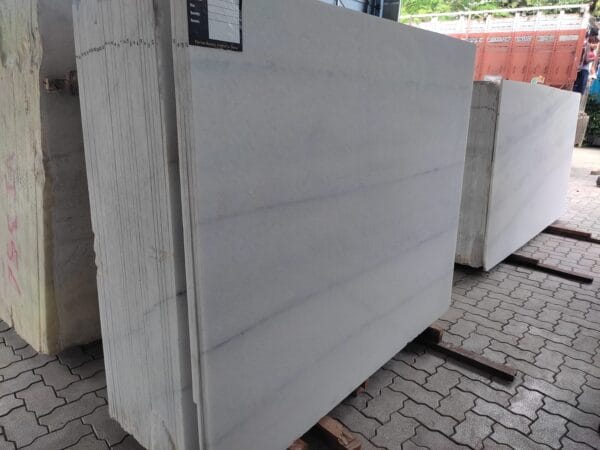 Lassa White (18MM)